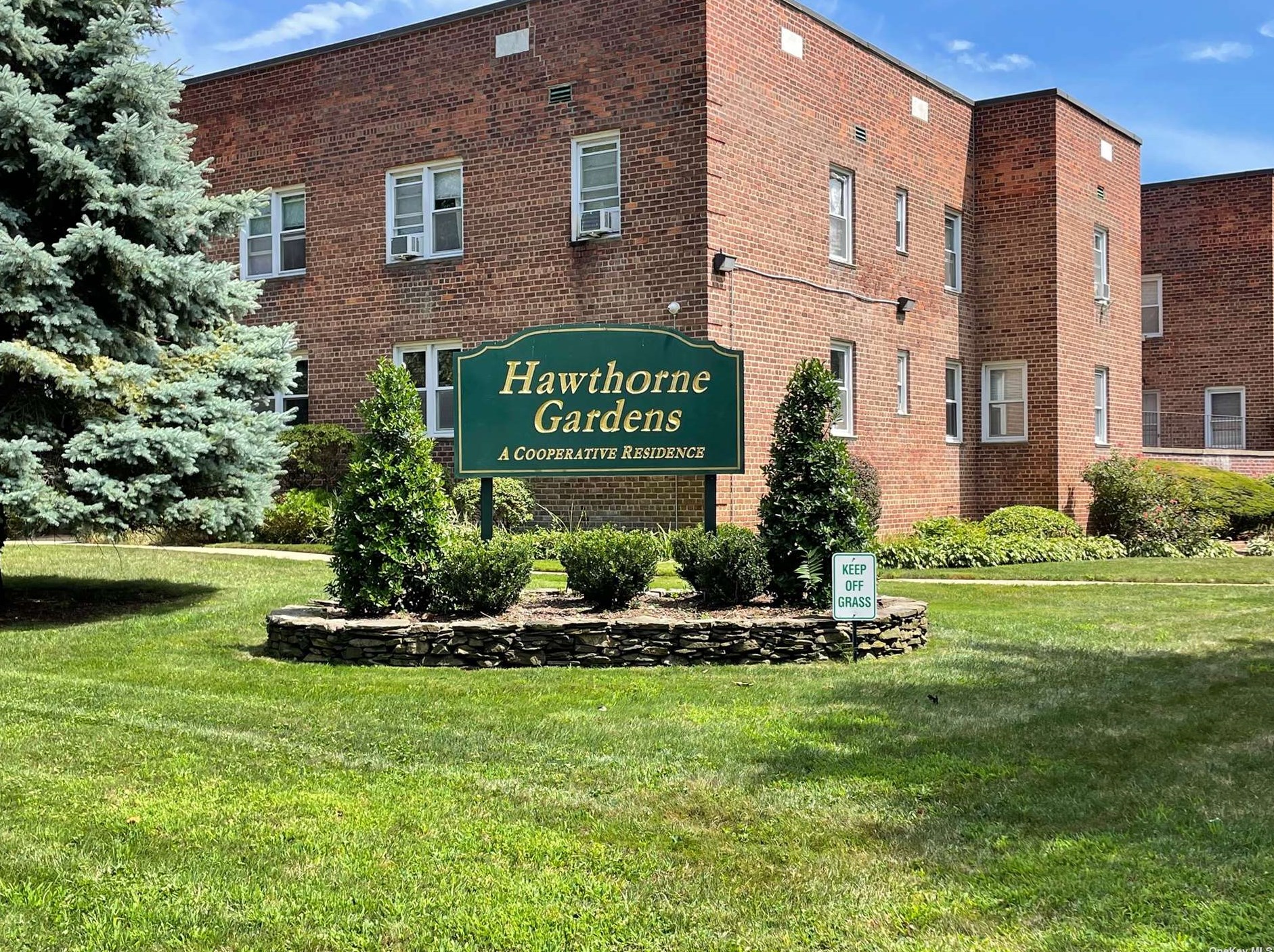 141 Smith St, Freeport NY  11520-4450 exterior