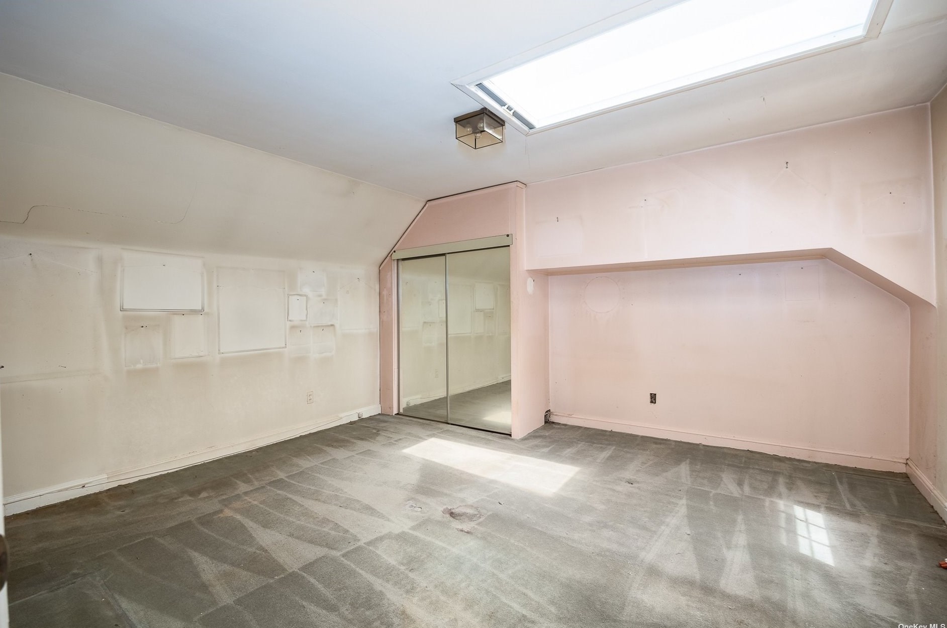 241 Burtis Ave, Rockville Centre NY  11570-2454 exterior