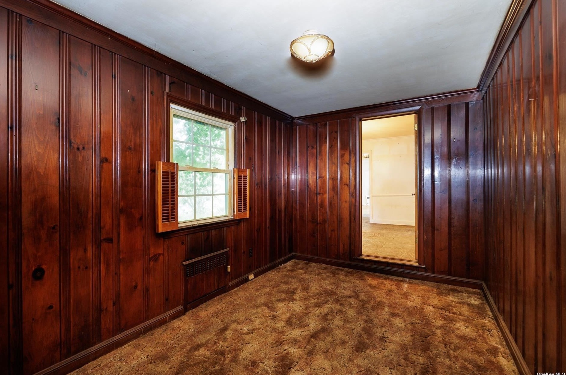 241 Burtis Ave, Rockville Centre NY  11570-2454 exterior