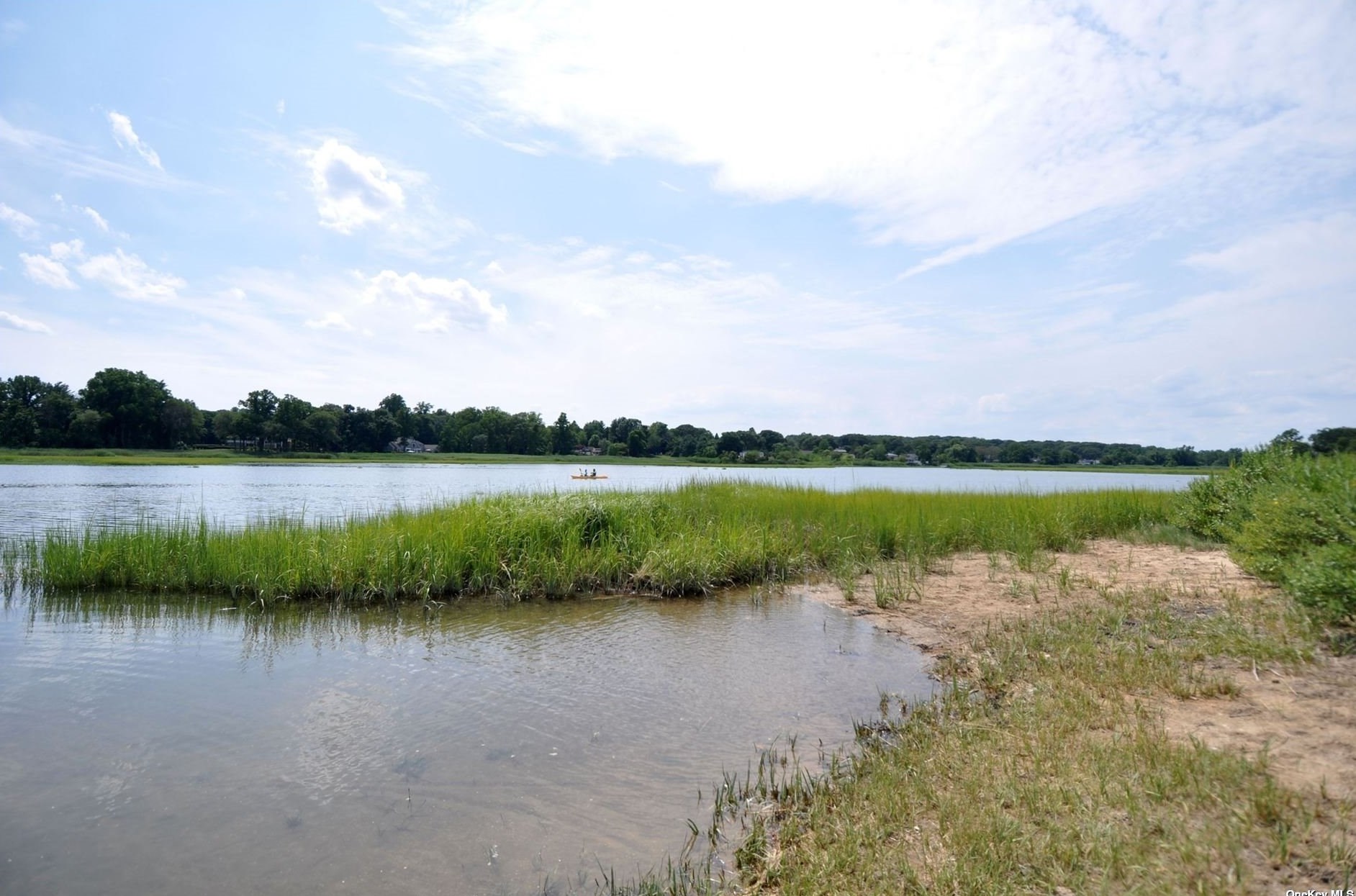 14 Shore Dr, Bayville, NY 11709