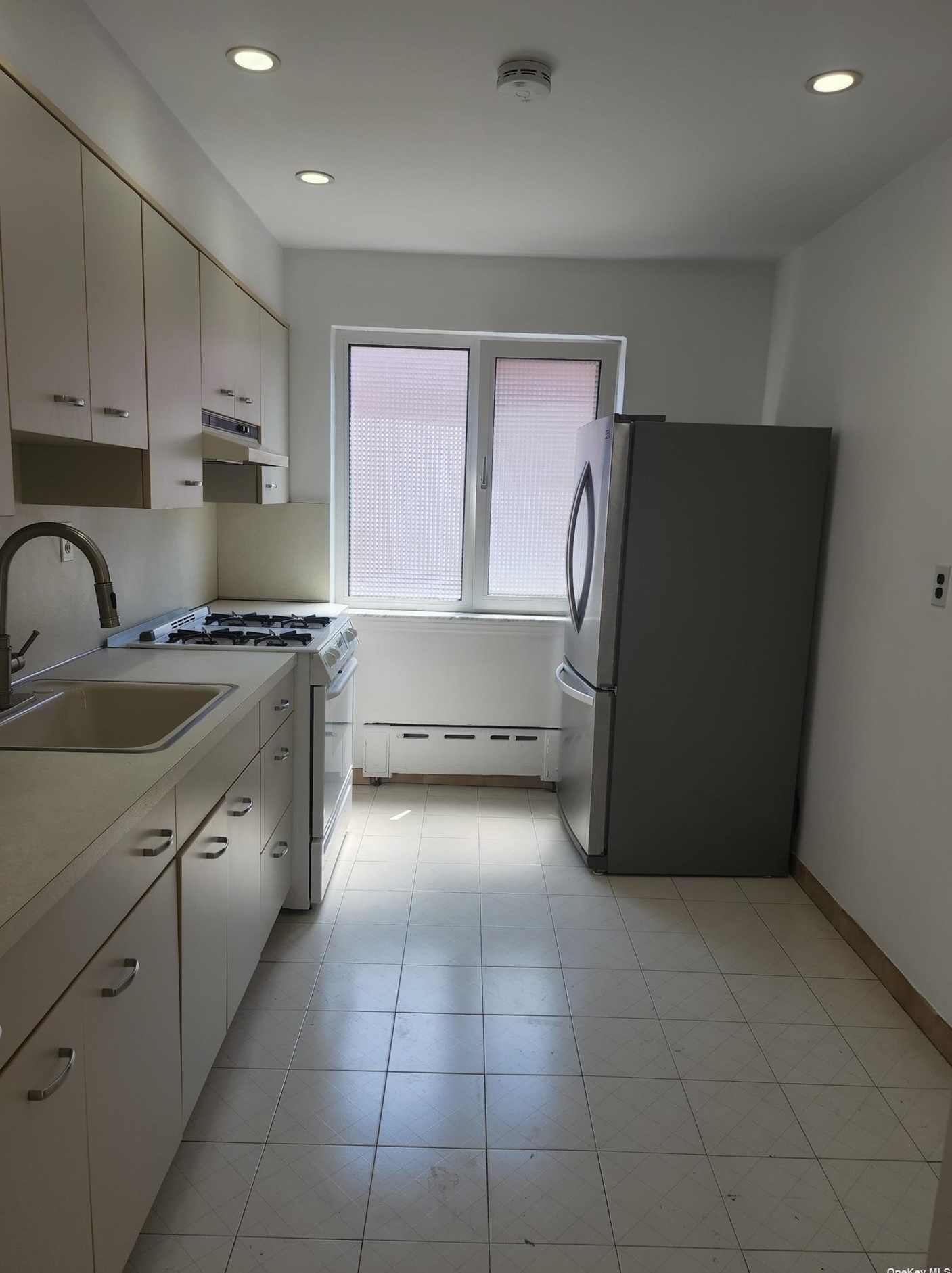 64-03 77th Pl #2, Flushing, NY 11379