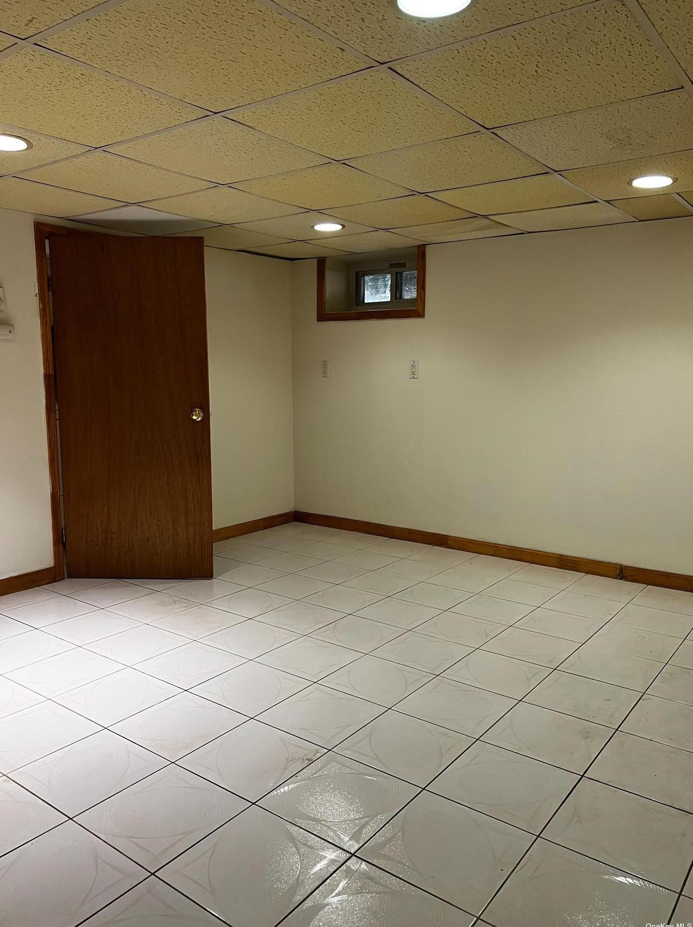 78-06 266th St, Floral Park, NY 11004