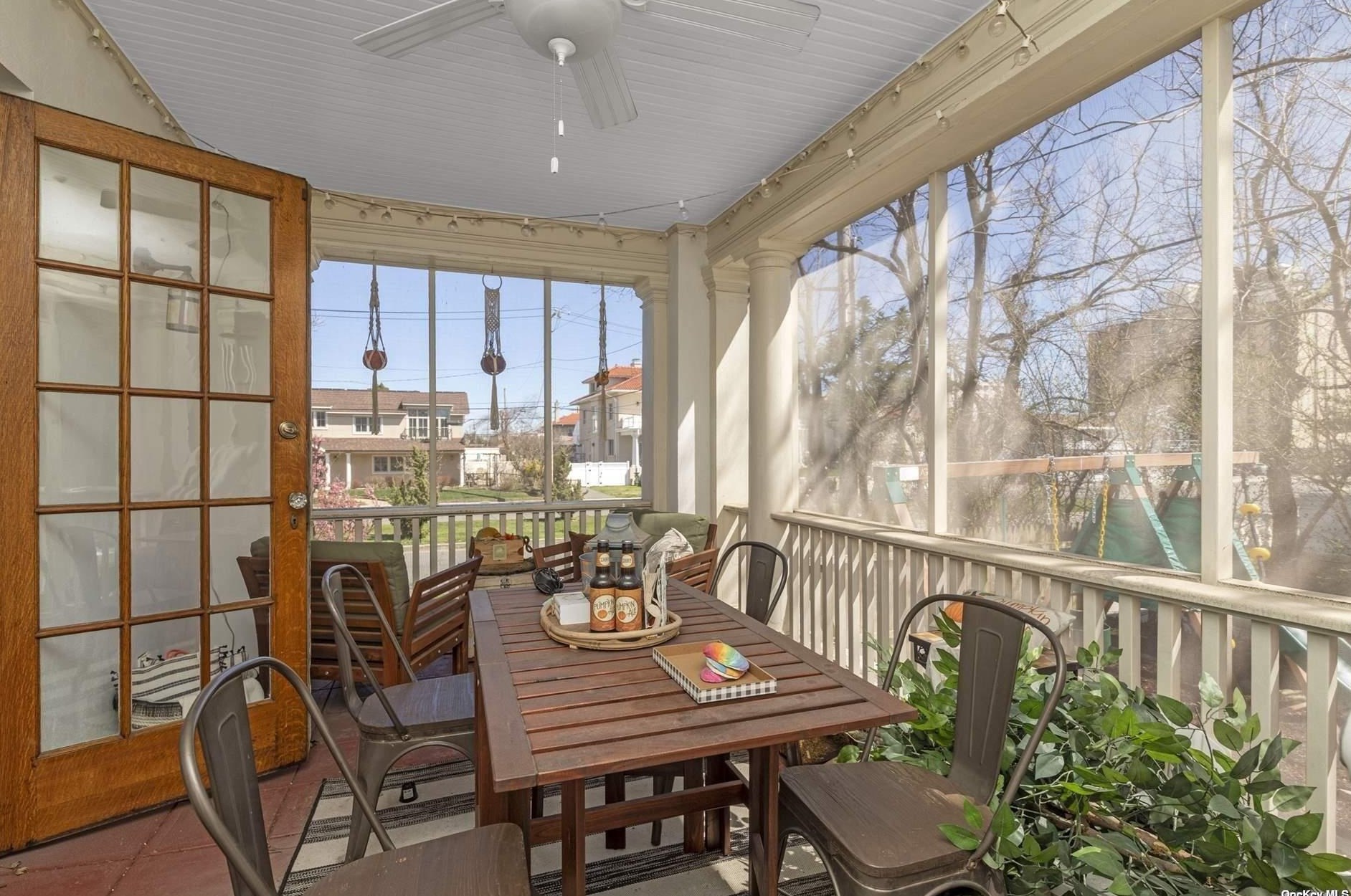 169 Magnolia Blvd, East Atlantic Beach NY  11561-3320 exterior