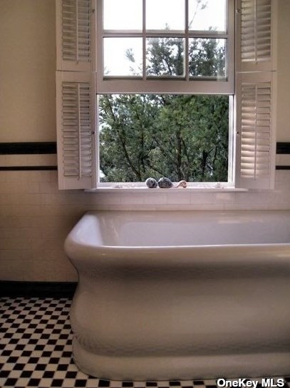 169 Magnolia Blvd, East Atlantic Beach NY  11561-3320 exterior