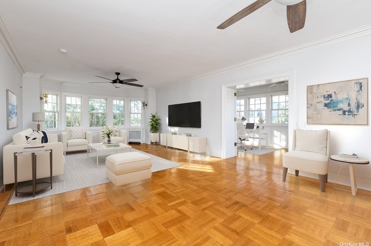 169 Magnolia Blvd, East Atlantic Beach NY  11561-3320 exterior