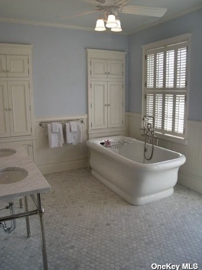 169 Magnolia Blvd, East Atlantic Beach NY  11561-3320 exterior