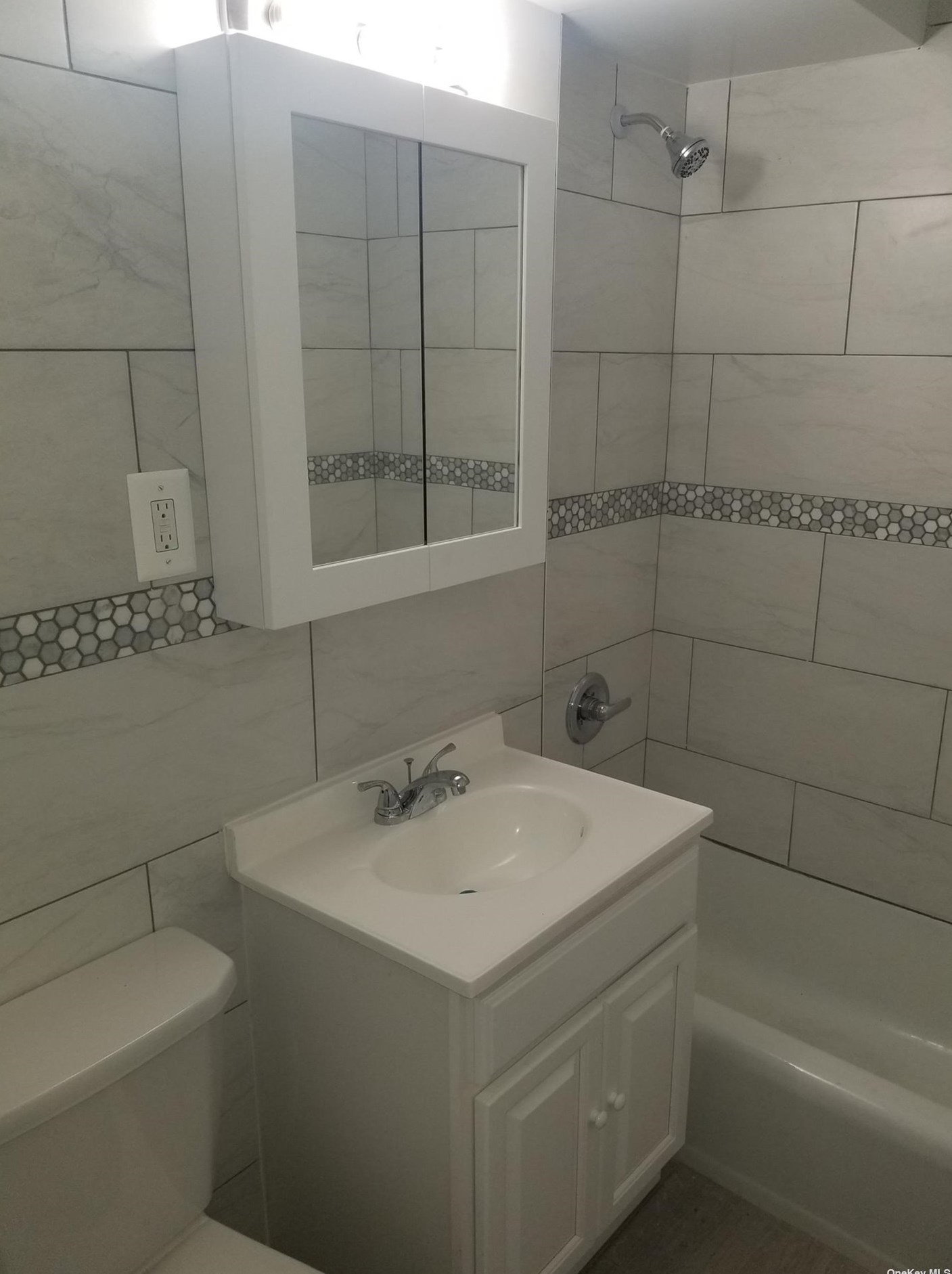 8111 45th Ave, Flushing NY 11373-3553 exterior