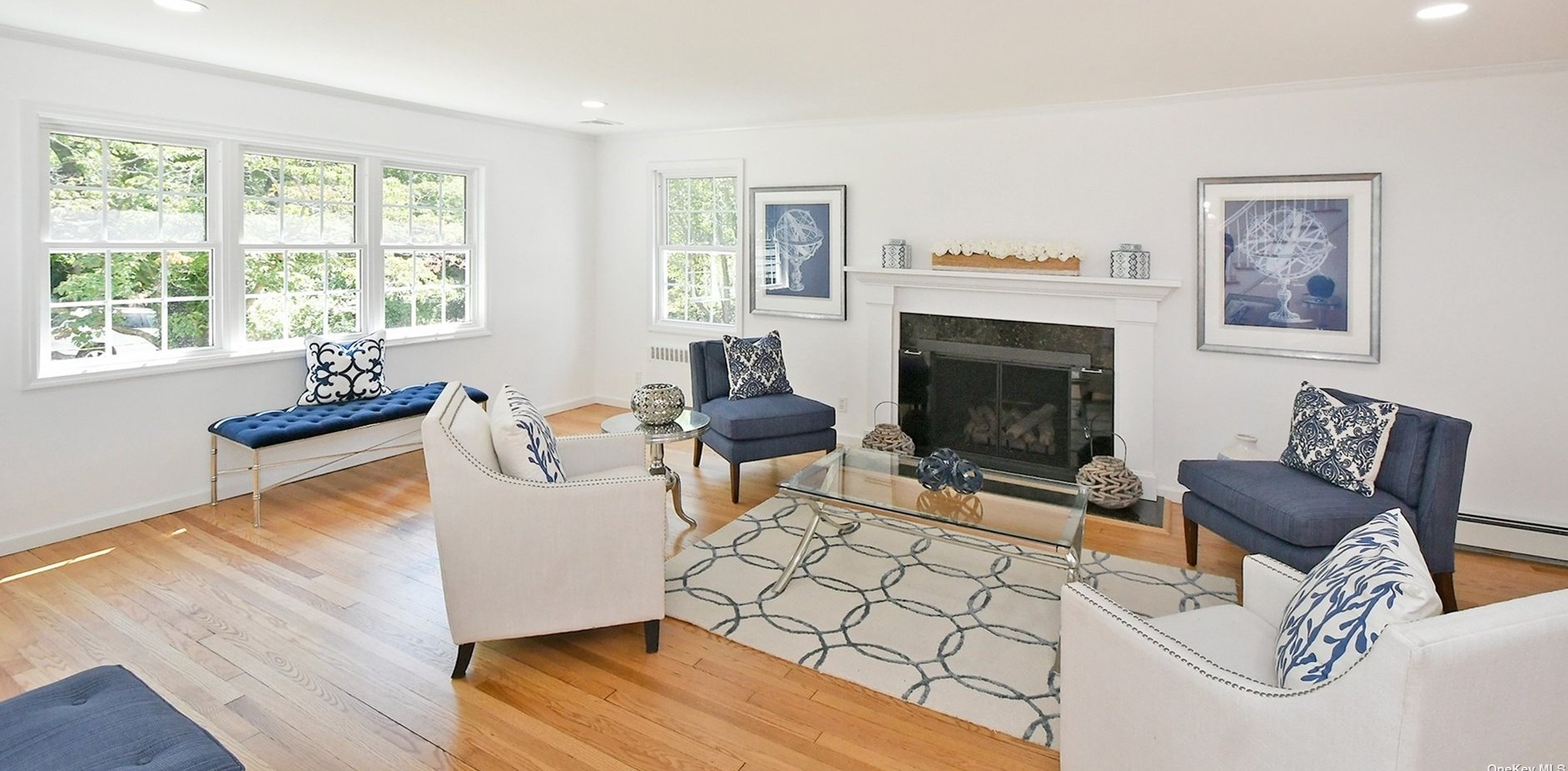 65 Cannon Ct, Hunt NY 11743-2811 exterior