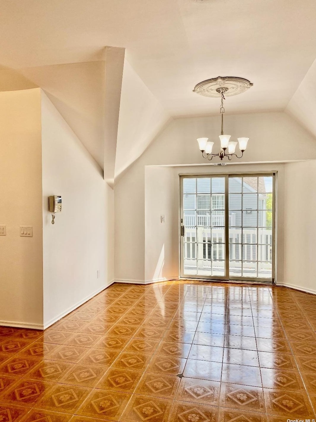 16701 Powells Cove Blvd # 18, Flushing, NY