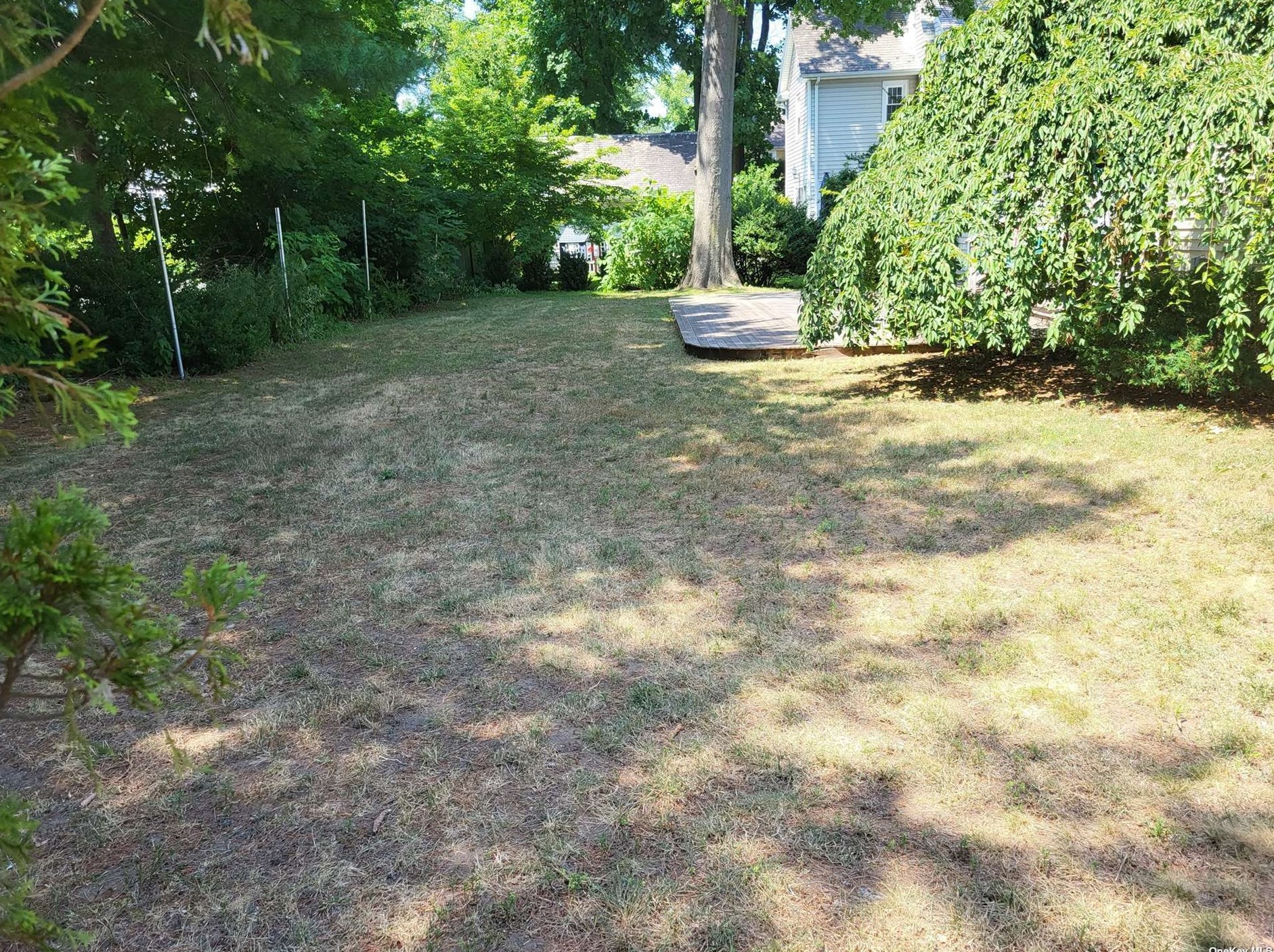 74 Kilburn Rd, Garden City NY  11530-2613 exterior