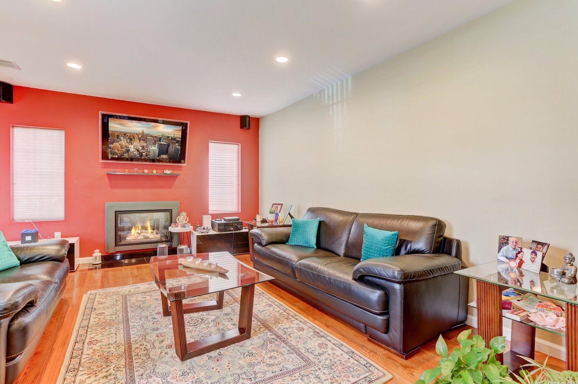 2734 Birch Ave, Hempstead, NY 11554-4325