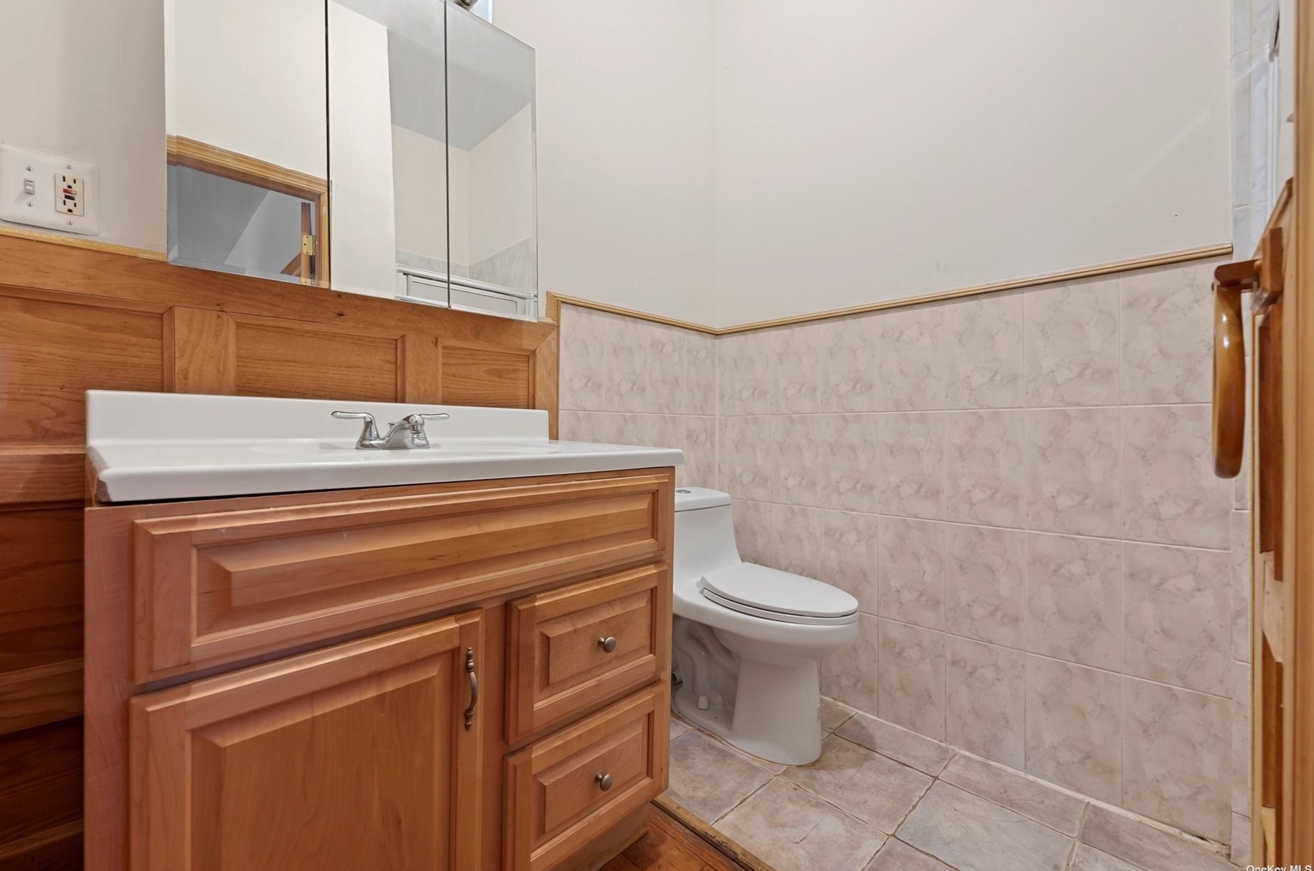942 Atlantic Ave, Brooklyn, NY 11238-3101