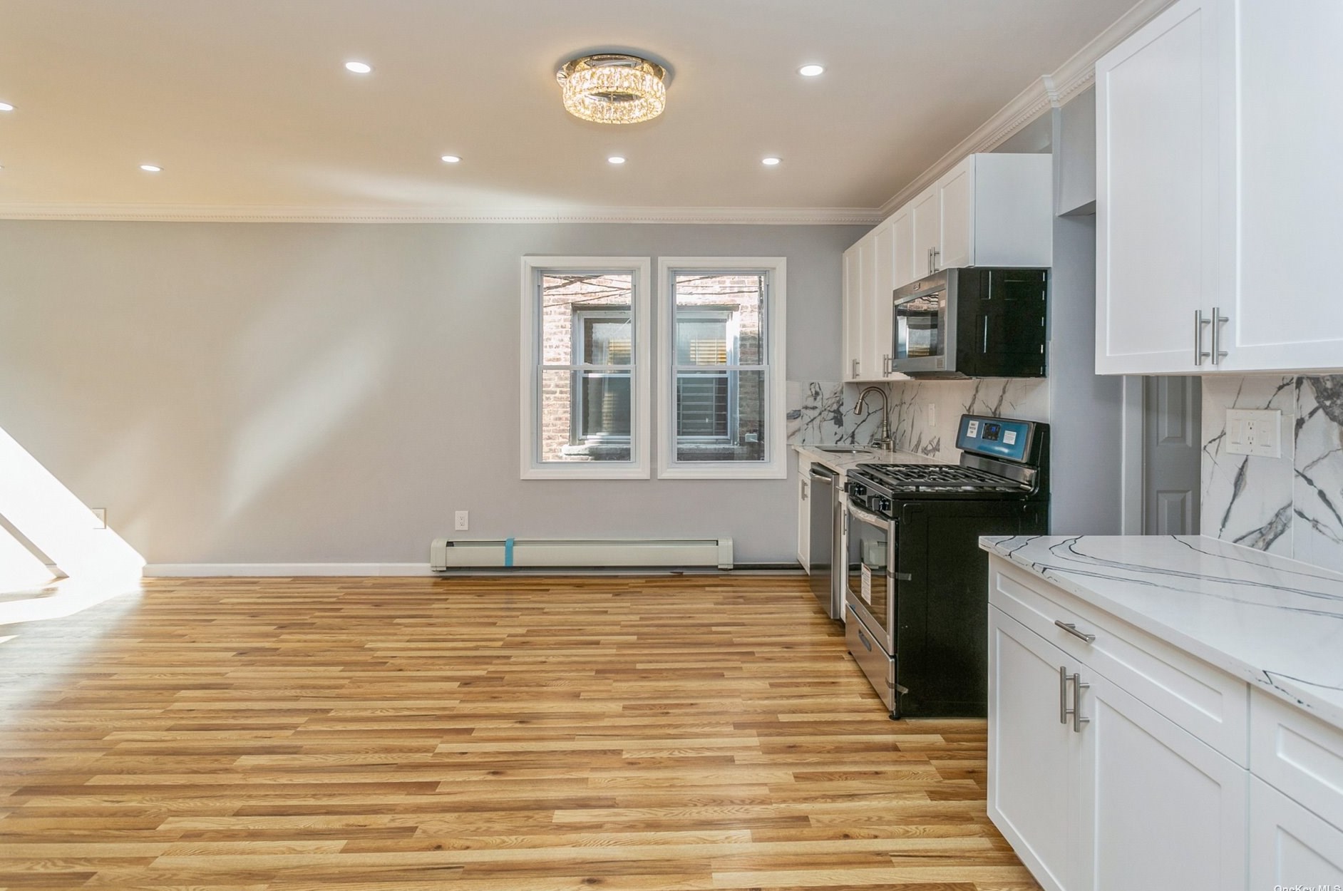 31-21 101st St, Flushing NY  11369-1321 exterior