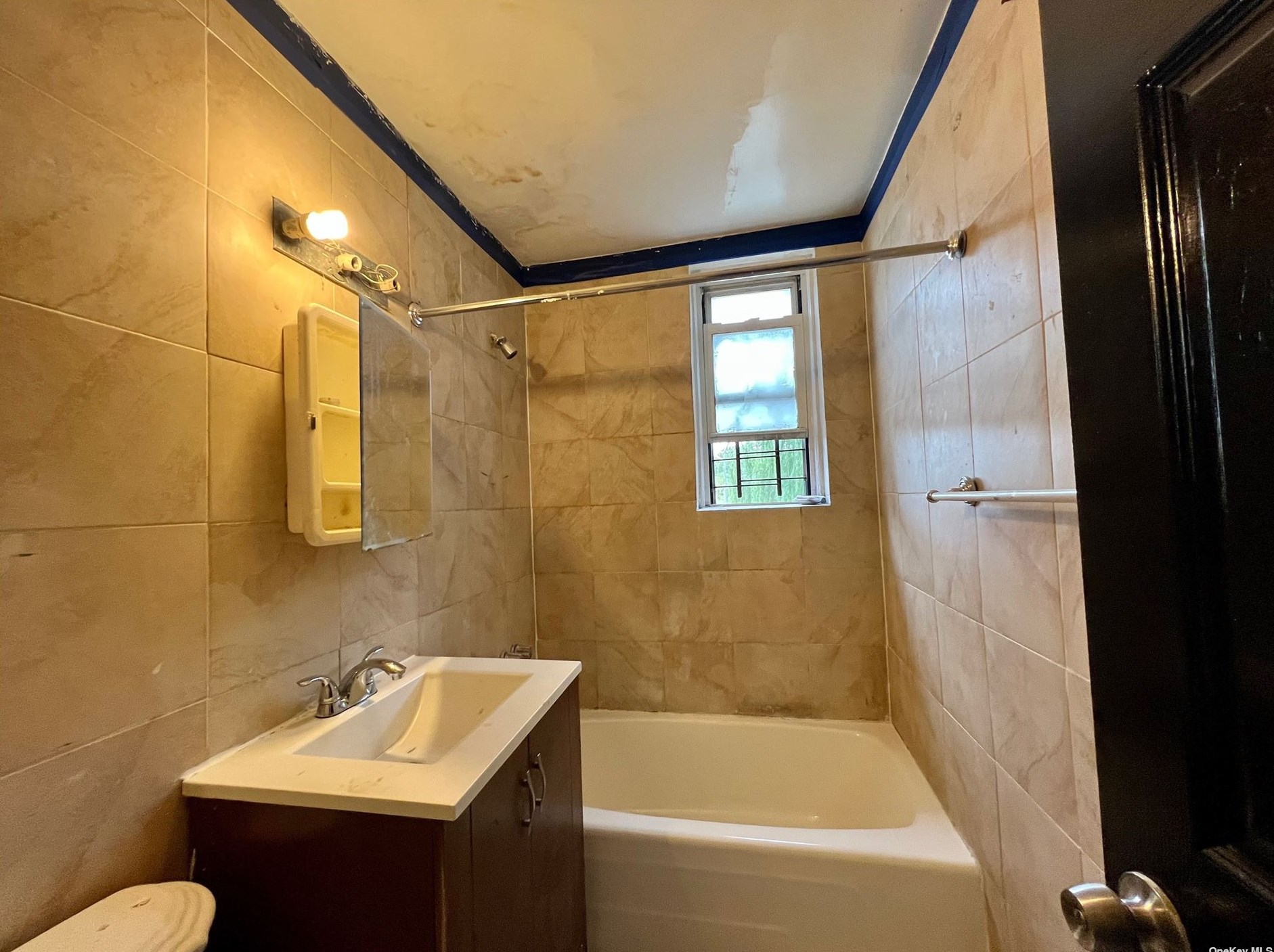8616 60th Ave #11, Flushing, NY 11373