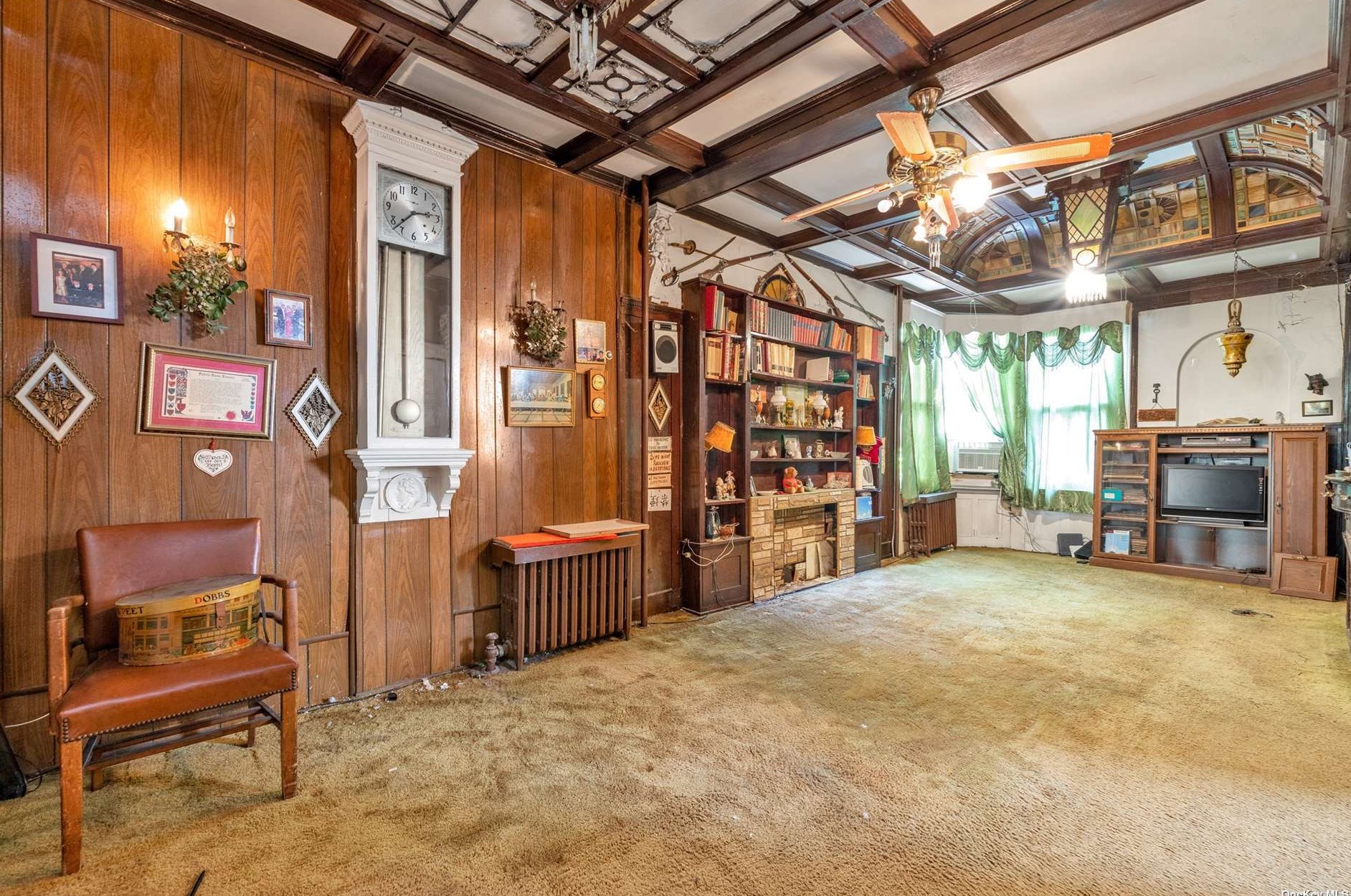 28-33 42nd St, Long Island City, NY 11103