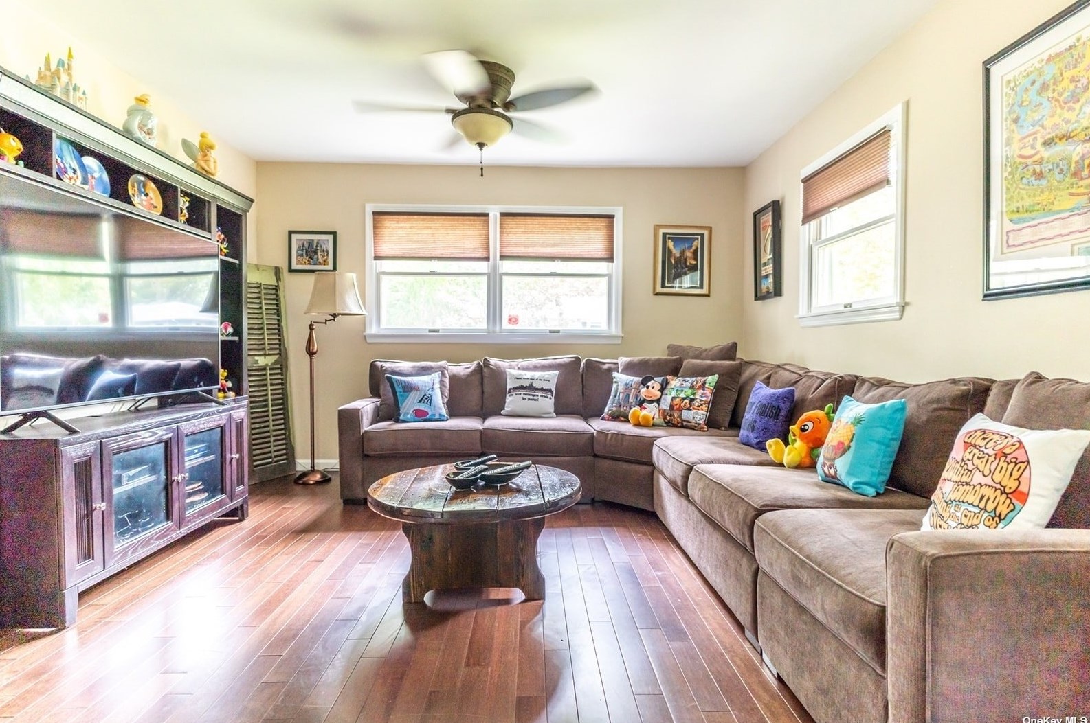 12 Oxbow Rd, Canaan Lake NY  11772-2230 exterior