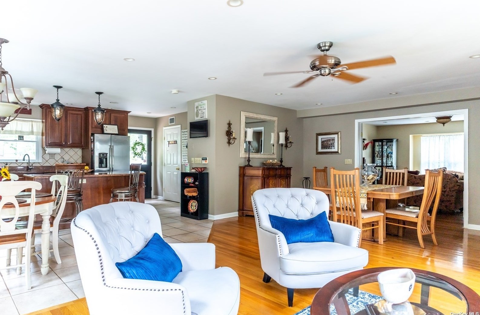 12 Oxbow Rd, Canaan Lake NY  11772-2230 exterior