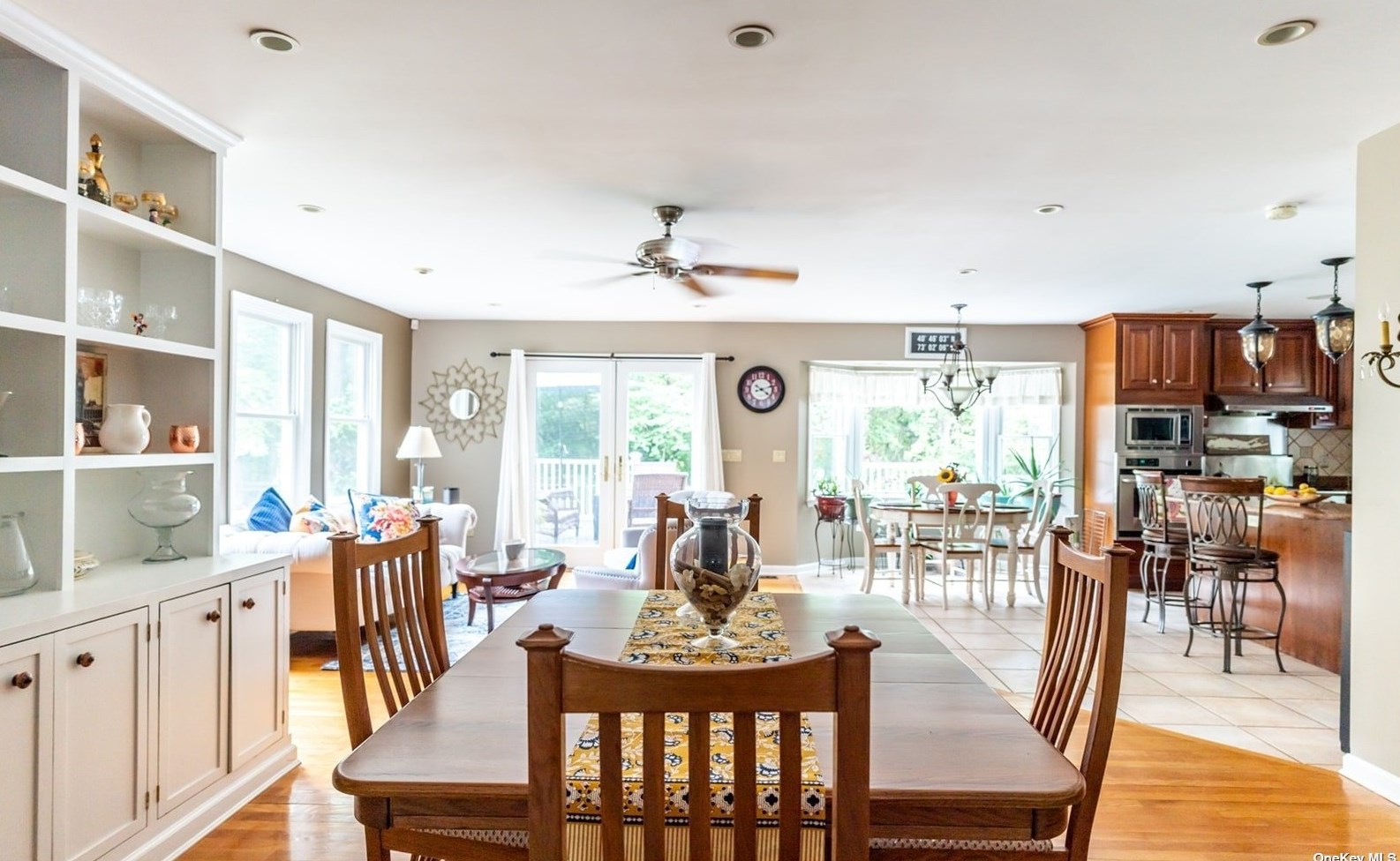 12 Oxbow Rd, Canaan Lake NY  11772-2230 exterior