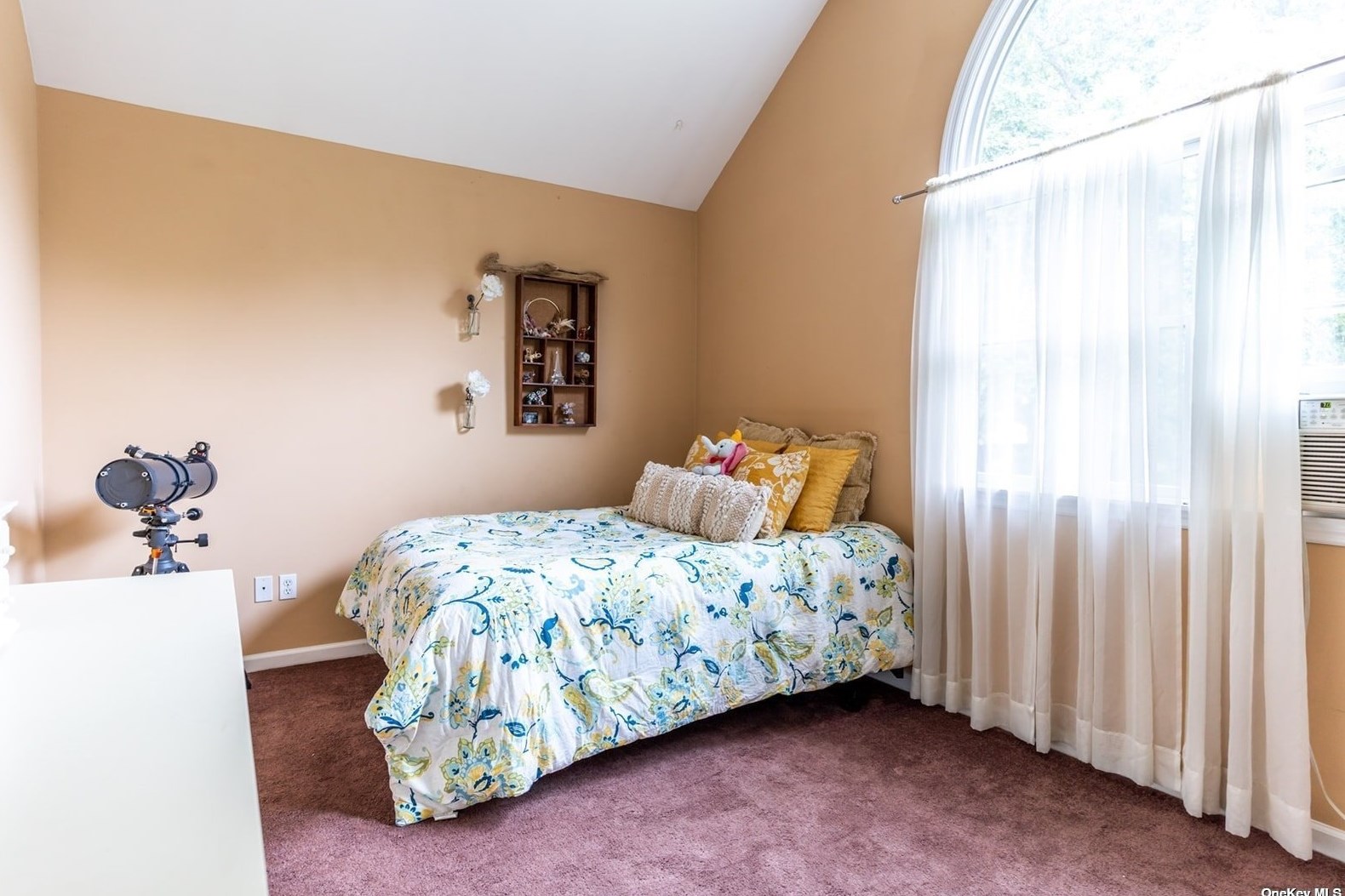 12 Oxbow Rd, Canaan Lake NY  11772-2230 exterior