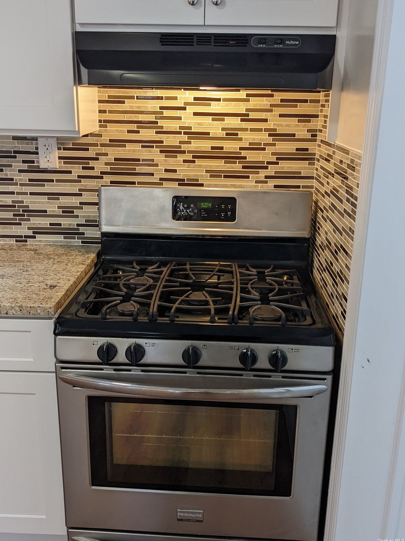 108-39 53rd Ave, Flushing, NY 11368