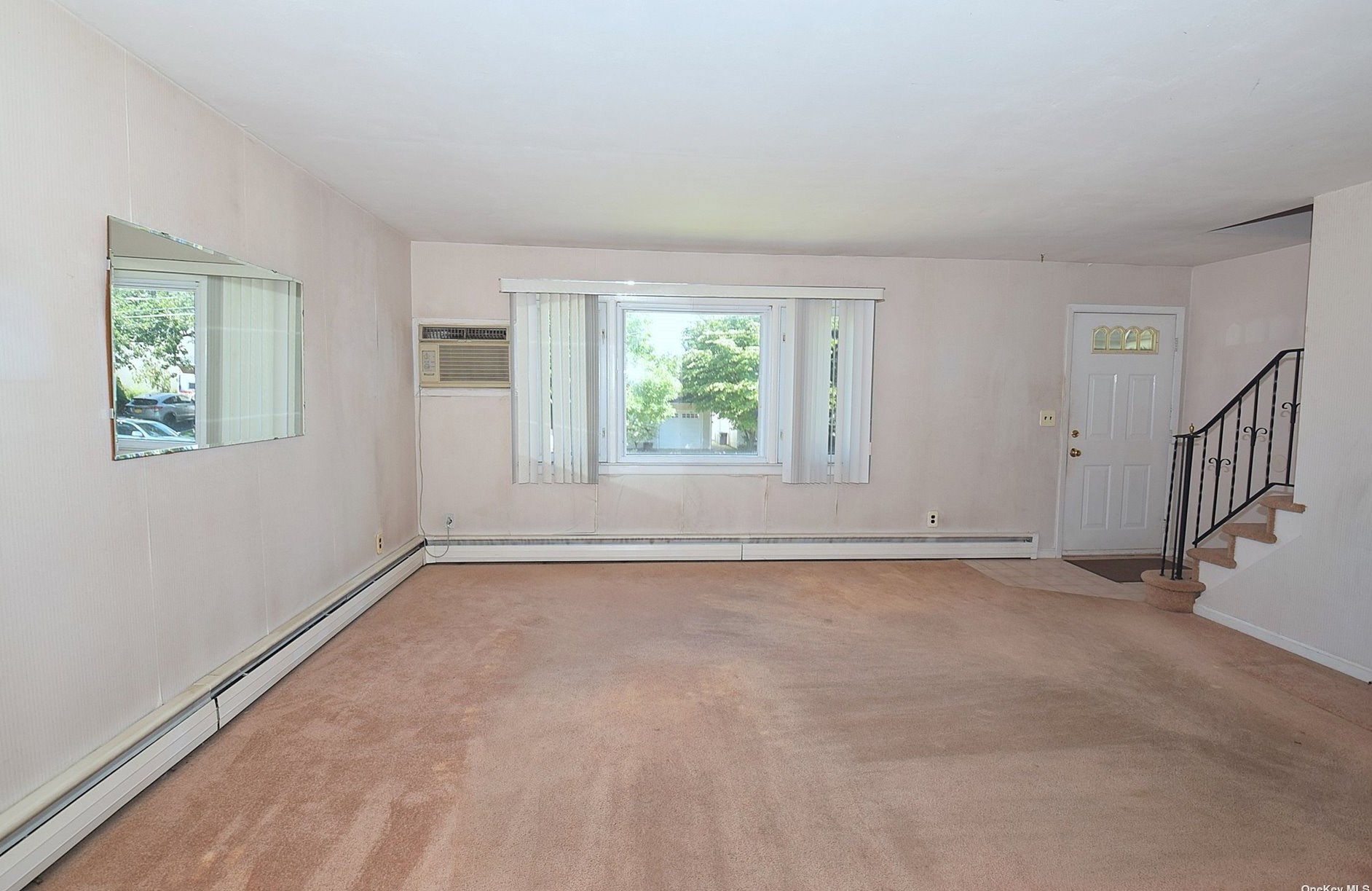 2498 Freeport St, North Wantagh, NY 11793