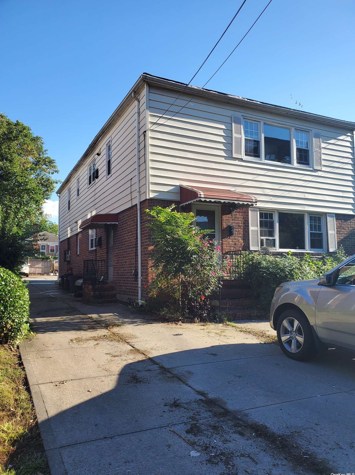 147-22 Sanford Ave, Flushing, NY 11355-4234