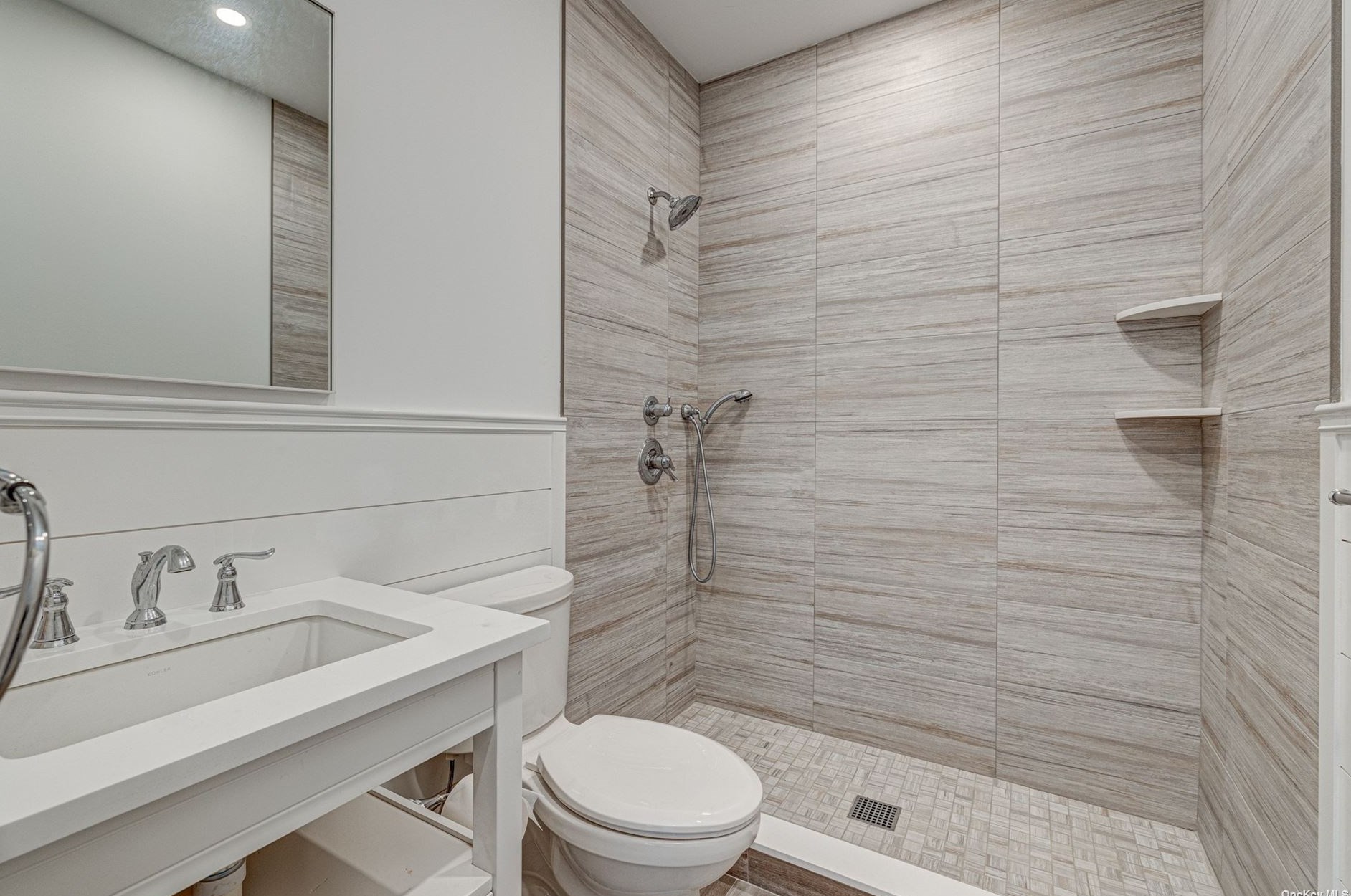 52 Beach Rd, East Massapequa NY  11758-6613 exterior