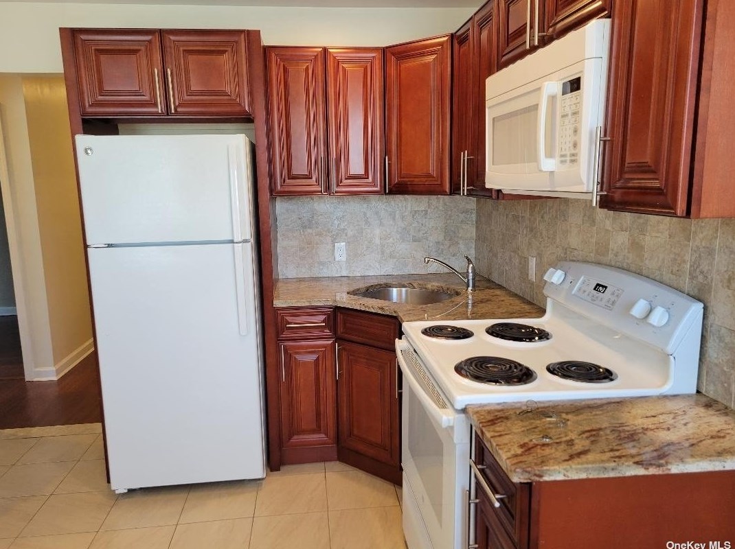 233 Post Ave, Westbury, NY 11590