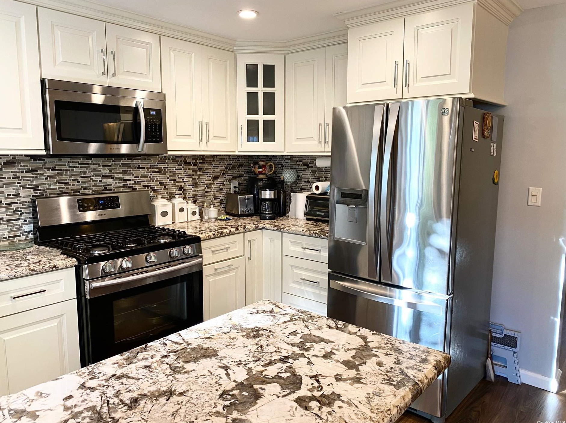 23-22 97th St, Flushing, NY 11369-1215