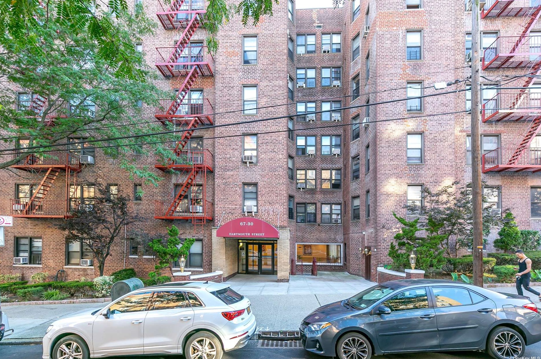 6730 Dartmouth St, Flushing NY  11375-4057 exterior