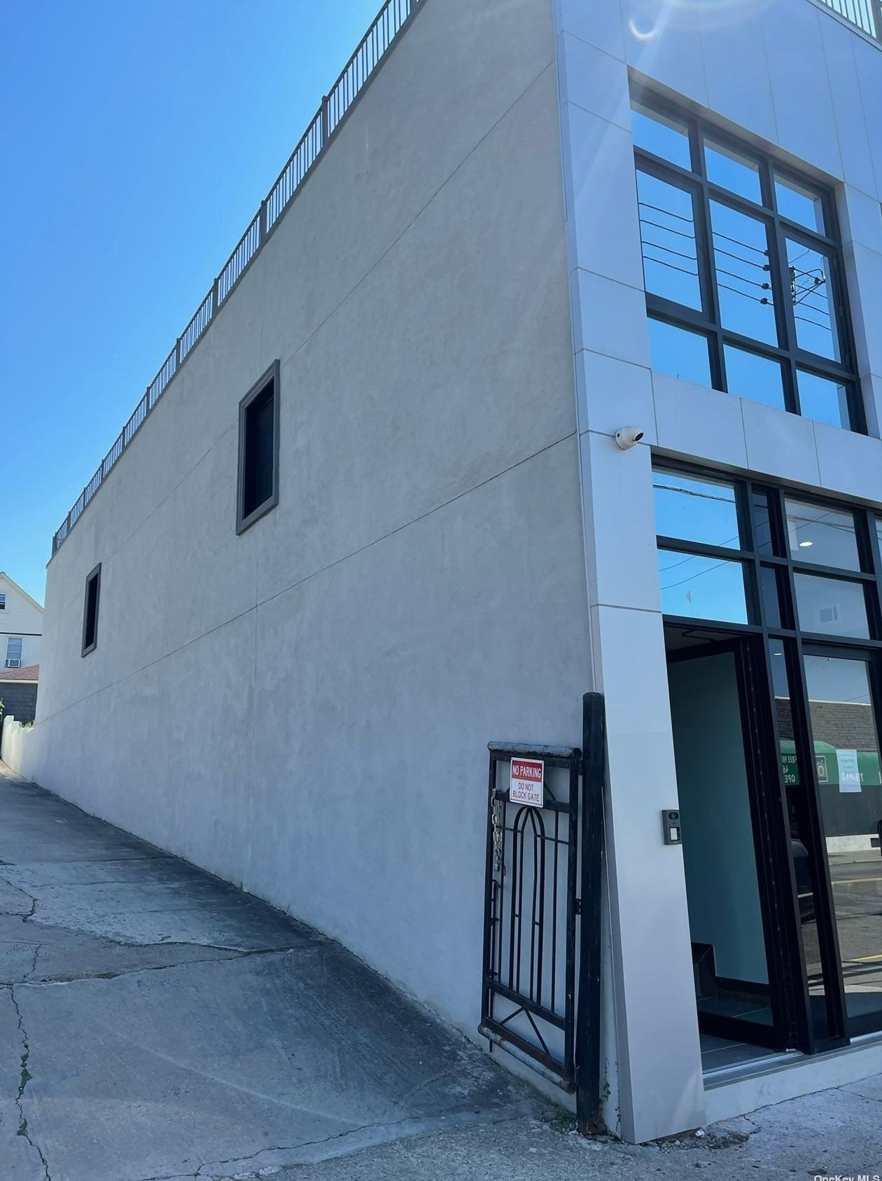 43-69 162nd St, Flushing, NY 11358-2042