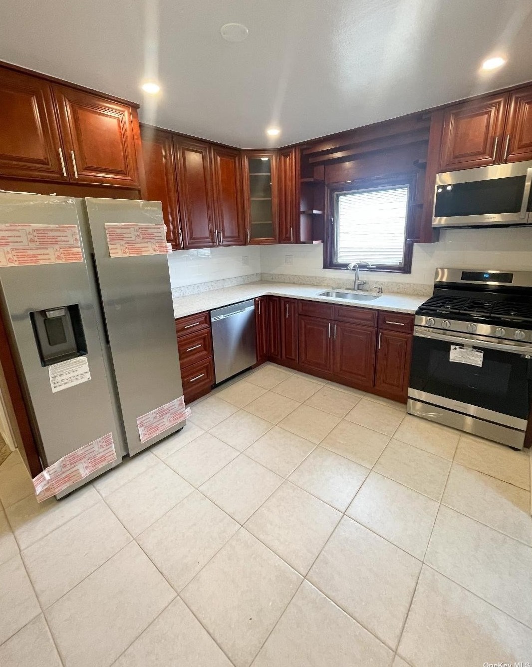 930 129th St, Flushing, NY 11356