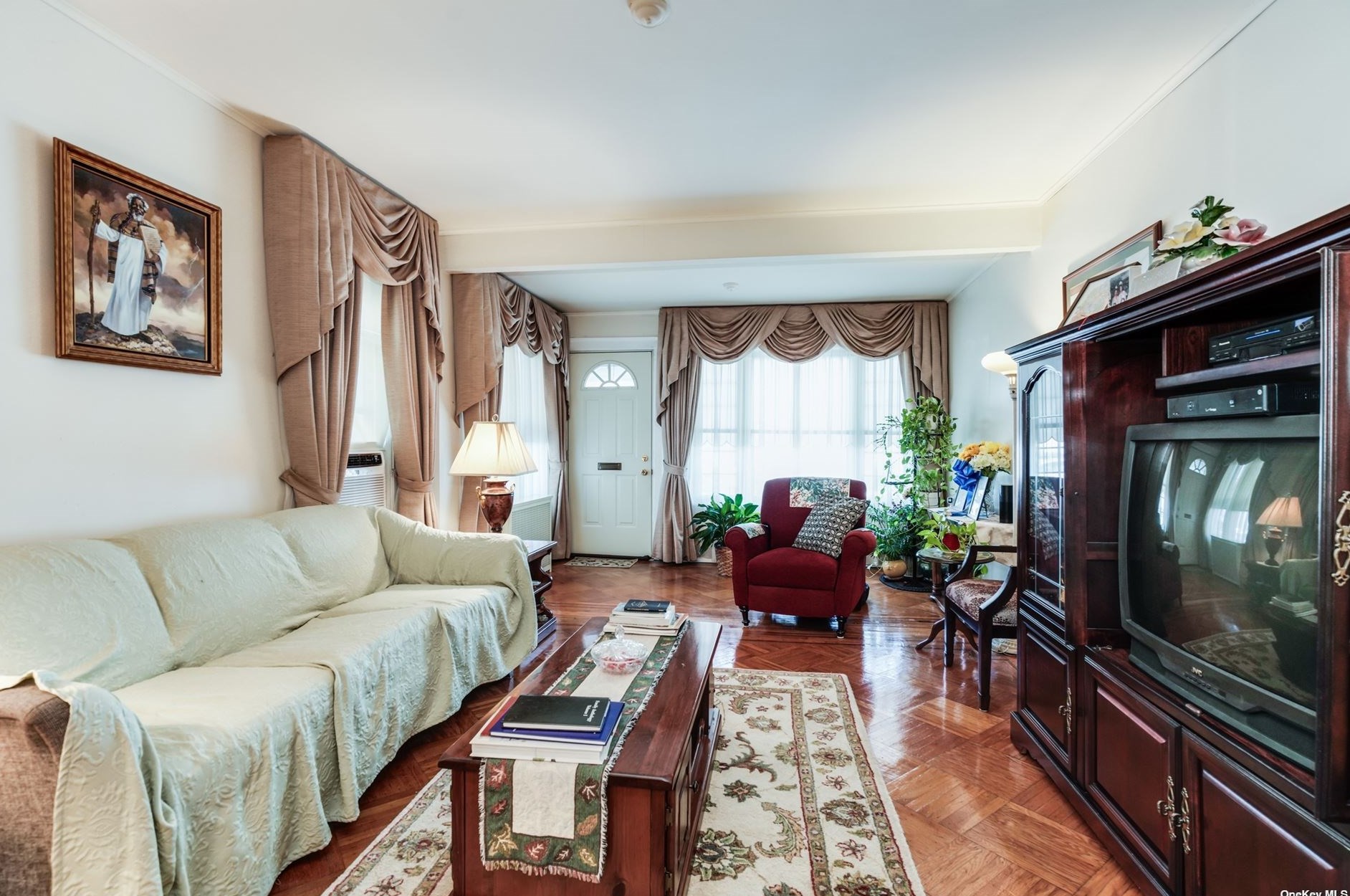 289 37th St, Brooklyn, NY 11203-4005