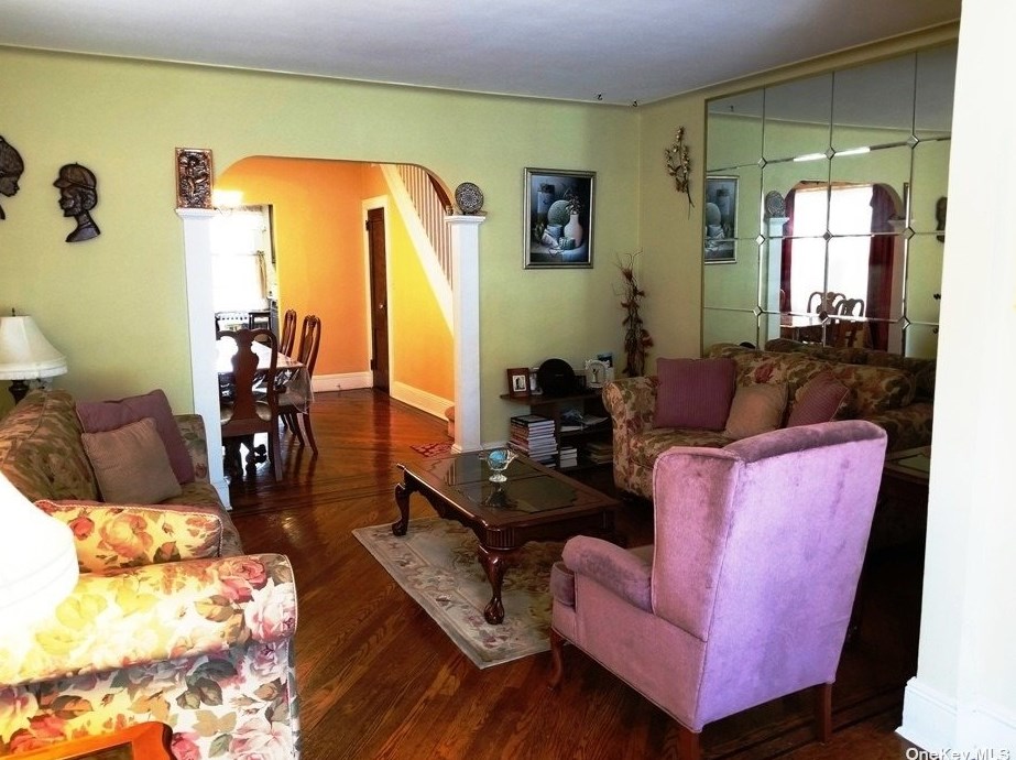 118-07 192nd St, Jamaica, NY 11412