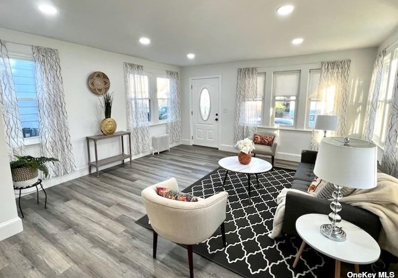 32 Evans Ave, Floral Park, NY 11003