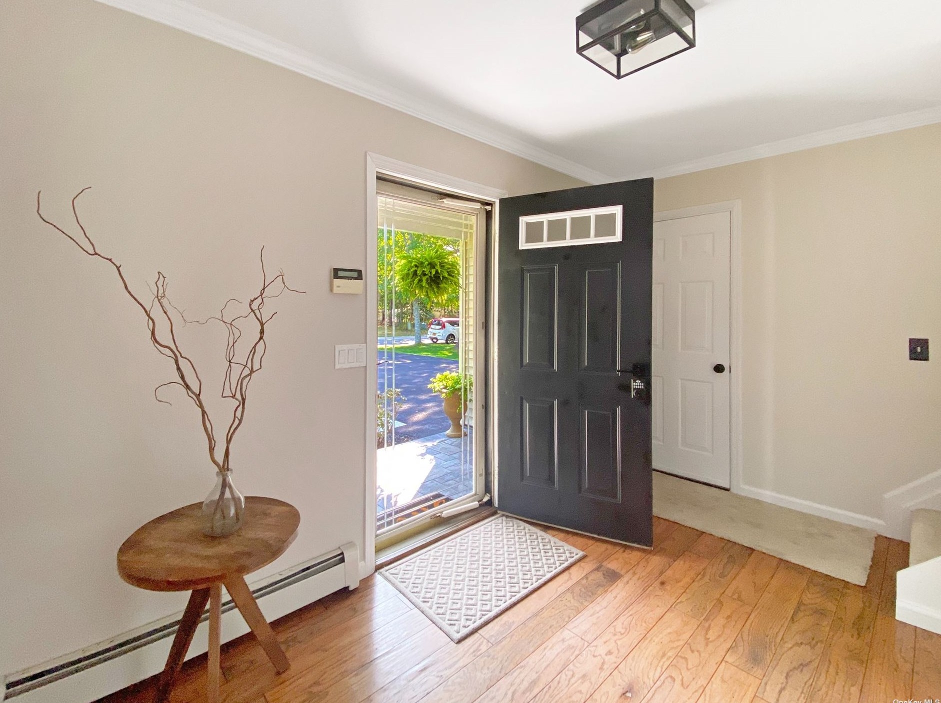 6 Jennifers Path, West Hampton Beach, NY 11978