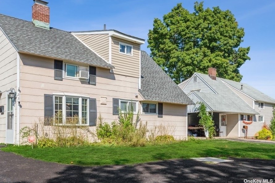 235 Orchid Rd, Plainedge, NY 11756-2008