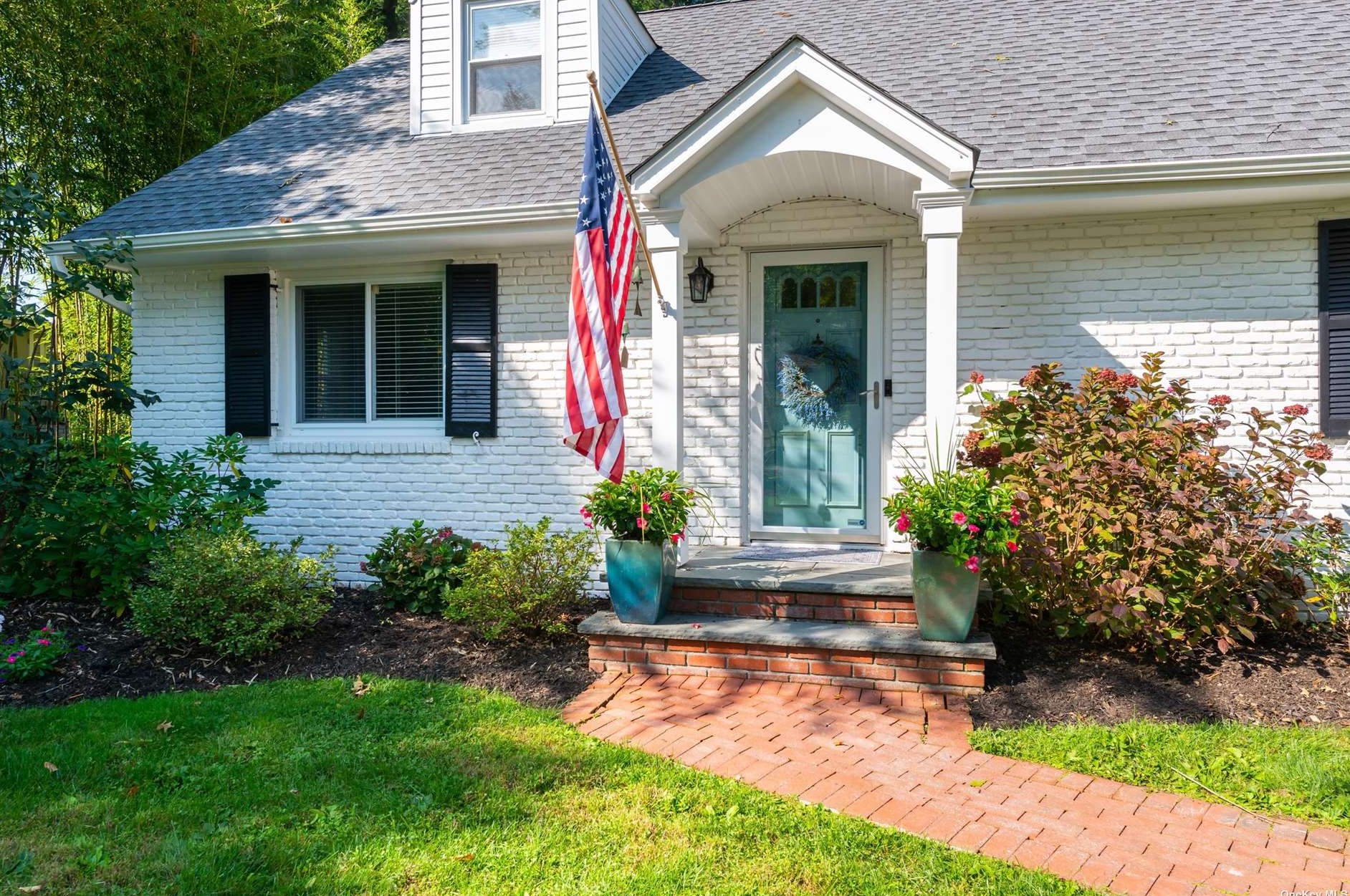 11 Coot Rd, Matinecock, NY 11560