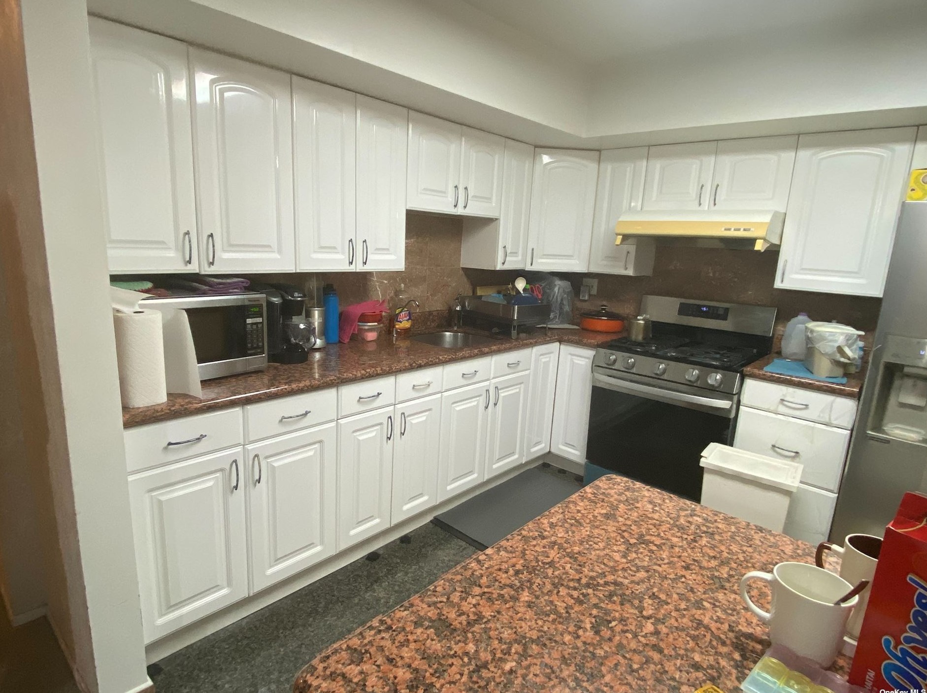 144-07 38th Ave, Flushing, NY 11354-2430