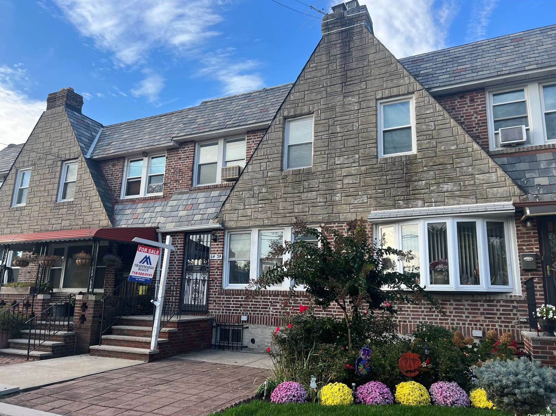 64-34 80th St, Flushing, NY 11379-1319