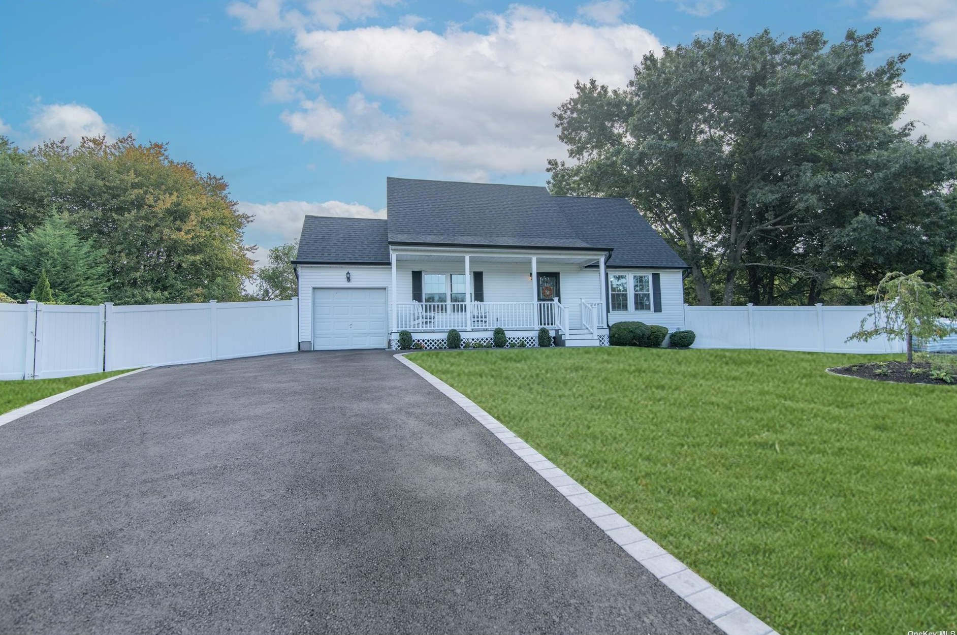 12 David Way, Canaan Lake, NY 11772-4598