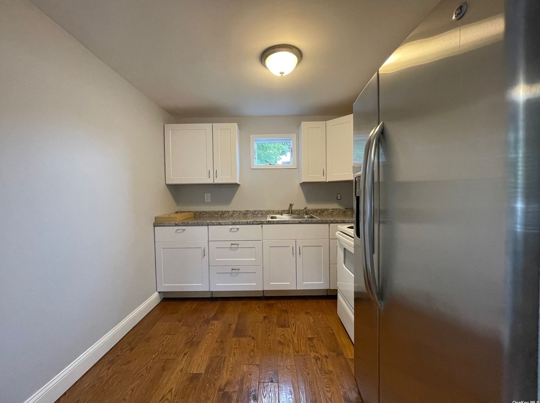28 N Country Rd, Prt Jefferson Station, NY 11777