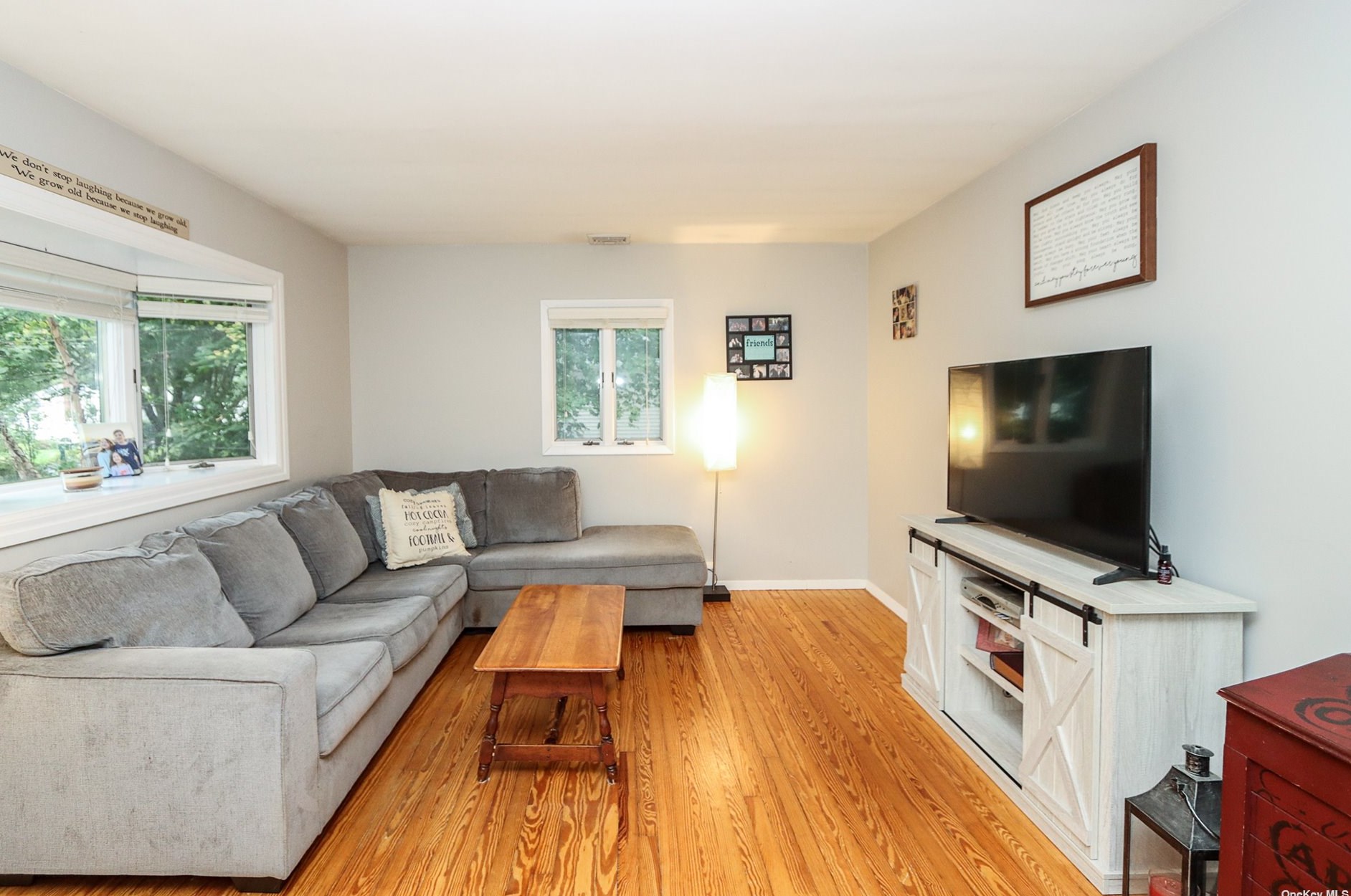 16 Fox Ln, Shoreham, NY 11786