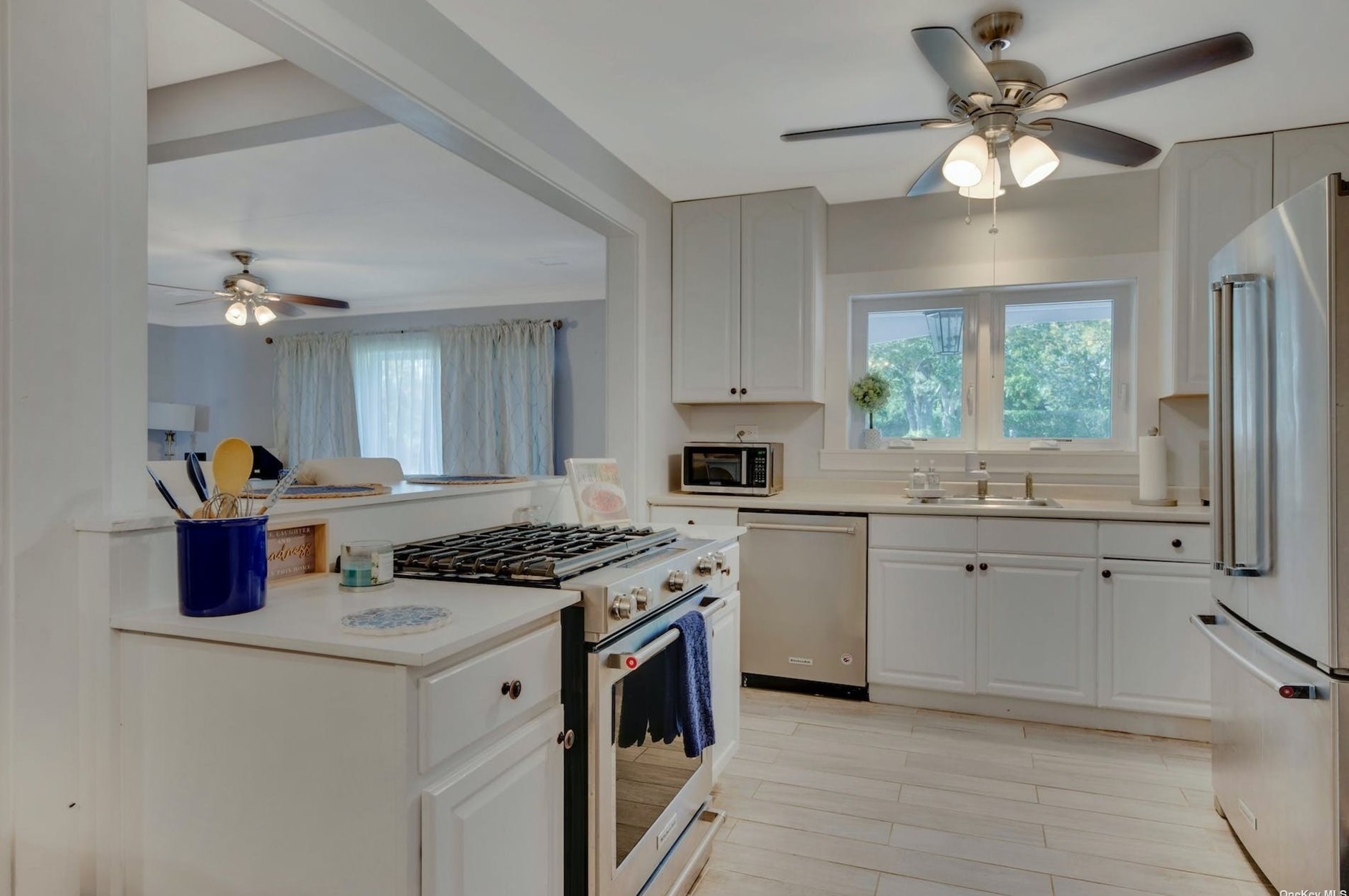 45 Ponquogue Ave, Hampton Bays NY  11946-1835 exterior