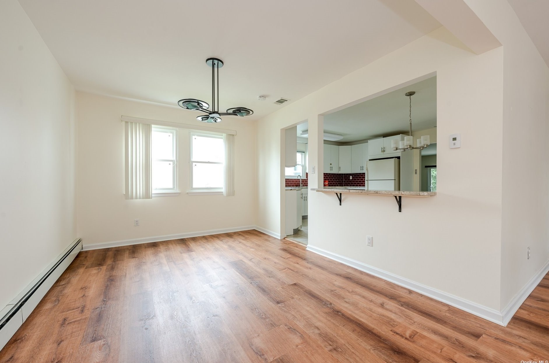 19 Tulane Rd, Glen Cove NY  11542-2002 exterior