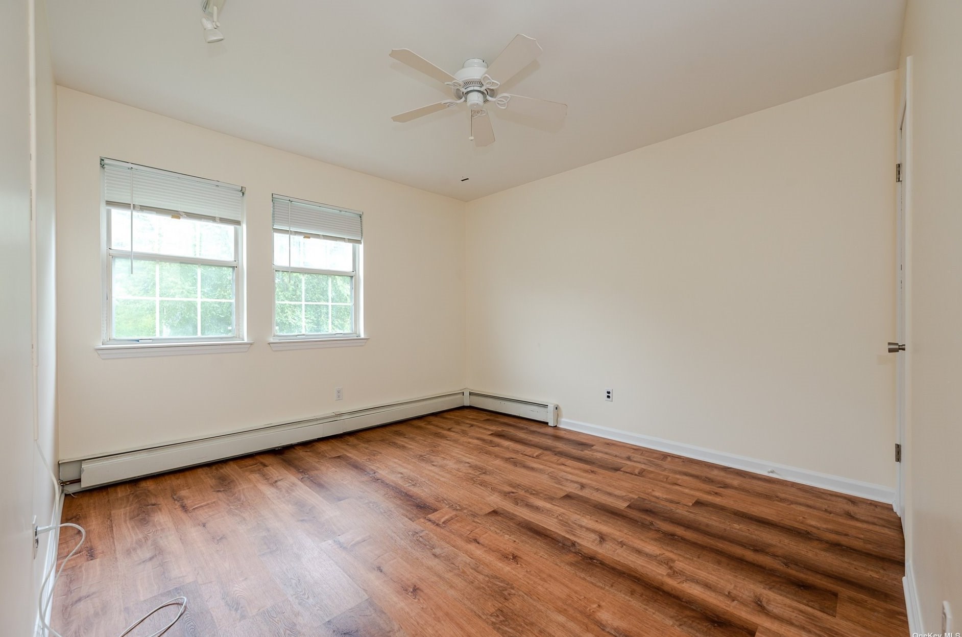 19 Tulane Rd, Glen Cove NY  11542-2002 exterior