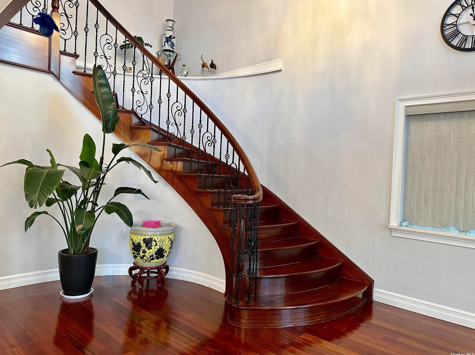 4325 163rd St, Flushing NY  11358-3250 exterior