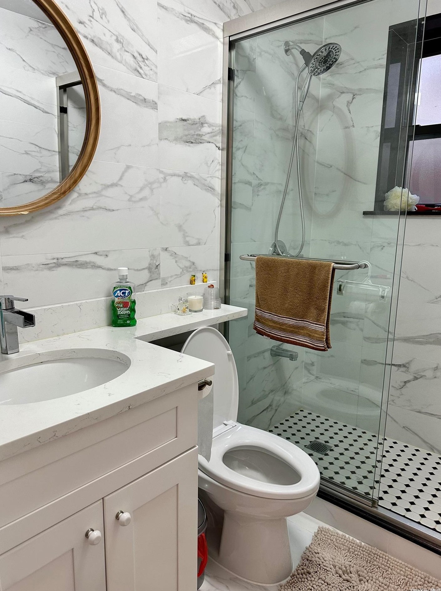4325 163rd St, Flushing NY  11358-3250 exterior