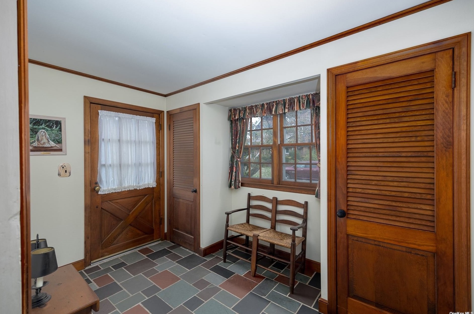 121 Longworth Ave, Woodsburgh, NY 11598