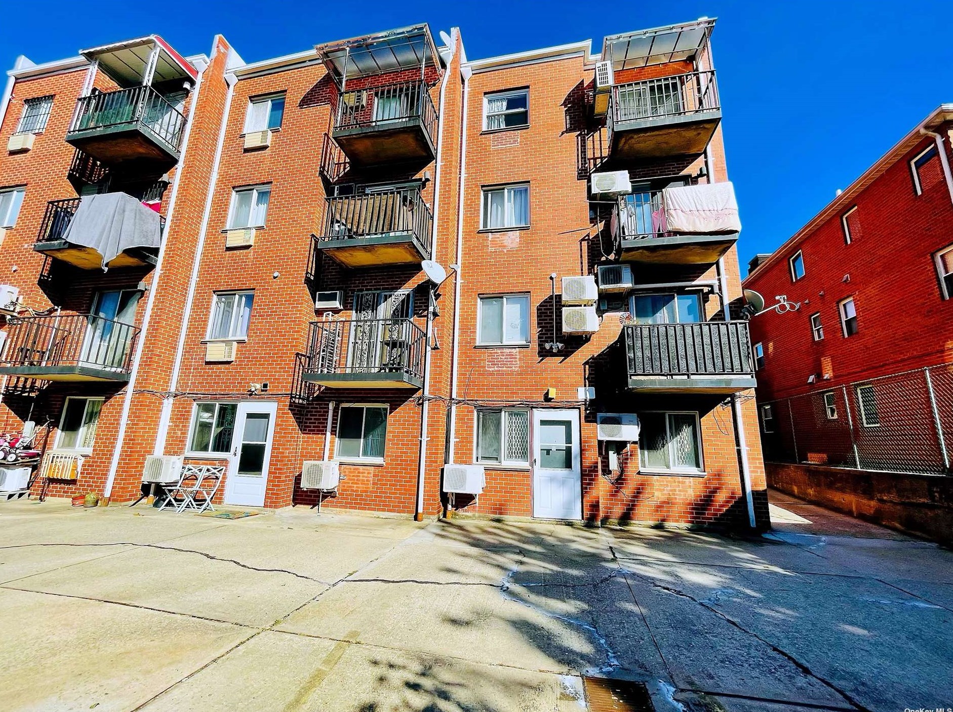 46-22 161st St, Flushing, NY 11358-1348